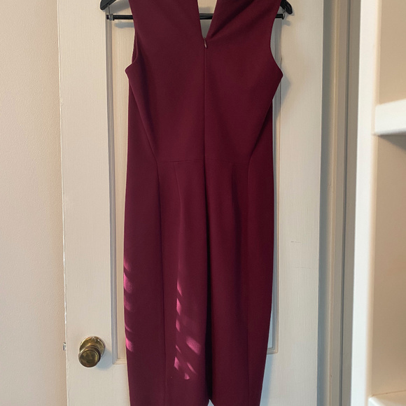 Maroon MM LaFleur Dress - Picture 2 of 2